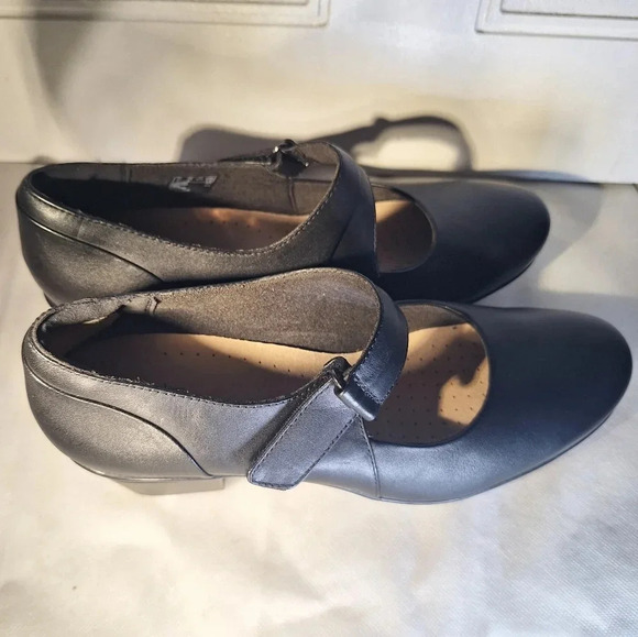 Clarks Collection Ultimate Comfort Emslie Lulin Pump Black Mary Jane Heel Sz 10 - Picture 5 of 8